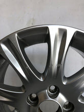 Laden Sie das Bild in den Galerie-Viewer, 1x Alufelge 17 Zoll 7.0&quot; 5x108 30760638 Volvo Rim Wheel