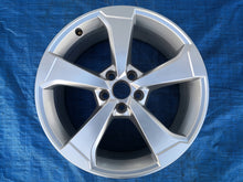Load image into Gallery viewer, 1x Alufelge 19 Zoll 8.0" 5x112 49ET Glanz Silber 8V0601025CE Audi A3 Rim Wheel FEL2796639542fn