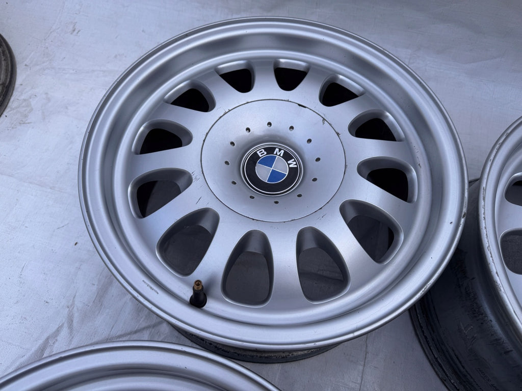 4x Alufelge 15 Zoll 7.0" 5x120 20ET Glanz Silber 1093463 BMW Rim Wheel FEL2065678797uv