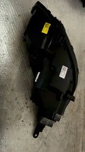Laden Sie das Bild in den Galerie-Viewer, Frontscheinwerfer Hyundai I30 G4921-13010 Links Scheinwerfer Headlight SCH1021547997xu