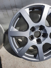 Load image into Gallery viewer, 1x Alufelge 17 Zoll 8.0&quot; 5x112 39ET Audi Q5 Rim Wheel