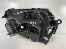 Laden Sie das Bild in den Galerie-Viewer, Frontscheinwerfer Dacia Duster 2606000069R Links Scheinwerfer Headlight SCH1262077488xo