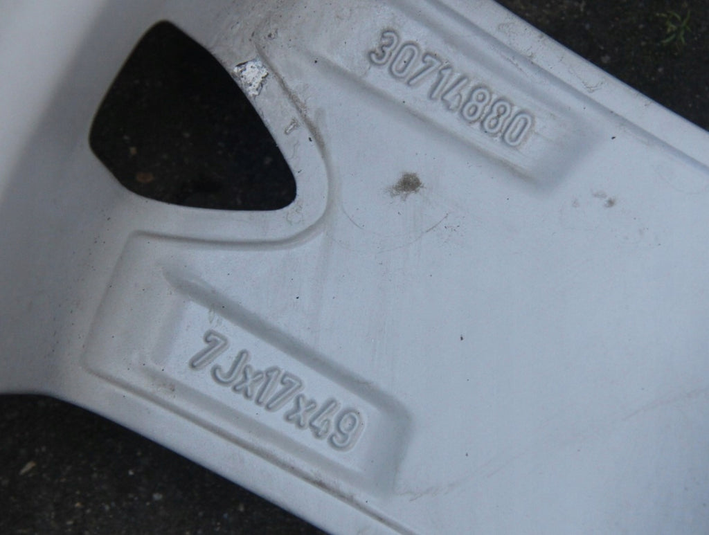 1x Alufelge 17 Zoll 7.0" 5x108 49ET 30635510 Volvo Xc70 Rim Wheel