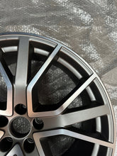 Load image into Gallery viewer, 1x Alufelge 20 Zoll 9.0" 5x112 8W0601025EG Audi A4 B9 Rim Wheel FEL8361507212ng