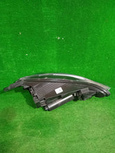 Laden Sie das Bild in den Galerie-Viewer, Frontscheinwerfer Hyundai I10 III 92101K7500 Links Scheinwerfer Headlight SCH9518001124tm