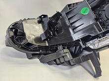 Load image into Gallery viewer, Frontscheinwerfer Volvo 80000628 LED Rechts Scheinwerfer Headlight SCH4188520347de