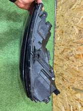 Laden Sie das Bild in den Galerie-Viewer, Frontscheinwerfer Audi A4 B9 8W0941011 Full LED Links Scheinwerfer Headlight SCH2255042989tb