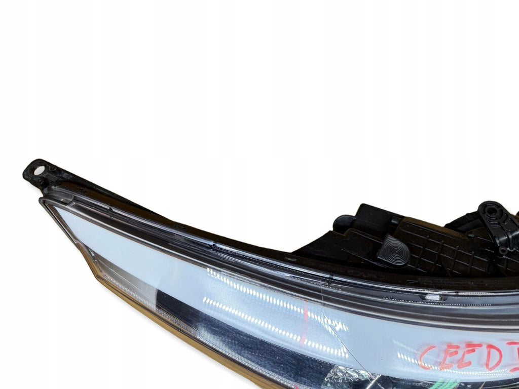Frontscheinwerfer Kia Ceed R009B02TR8C 92102A2020 Rechts Scheinwerfer Headlight SCH9967584801in
