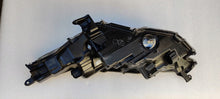 Load image into Gallery viewer, Frontscheinwerfer Toyota Yaris Rechts Scheinwerfer Headlight