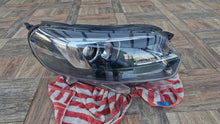 Load image into Gallery viewer, Frontscheinwerfer Opel Zafira Vivaro 9832836480-00 FALSE Scheinwerfer Headlight SCH7434019002sp