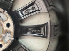 Laden Sie das Bild in den Galerie-Viewer, 1x Alufelge 16 Zoll 6.5&quot; 5x114.3 44ET 403008128R Renault Zoe Rim Wheel