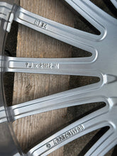 Load image into Gallery viewer, 1x Alufelge 21 Zoll 9.0" 5x112 34ET Glanz Silber A2234011700 Mercedes-Benz W223 FEL1986915567mx