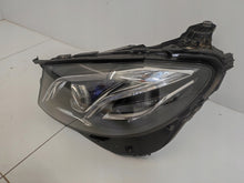 Laden Sie das Bild in den Galerie-Viewer, Frontscheinwerfer Mercedes-Benz W213 A2139067506 LED Links Headlight SCH5522444582fa