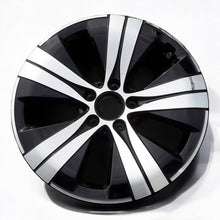 Laden Sie das Bild in den Galerie-Viewer, 1x Alufelge 17 Zoll 7.0&quot; 5x112 44,5ET A2064017100 Mercedes-Benz W206 Rim Wheel