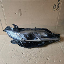 Laden Sie das Bild in den Galerie-Viewer, Frontscheinwerfer Toyota Camry 81110-33D71 Rechts Scheinwerfer Headlight SCH9016641453ac