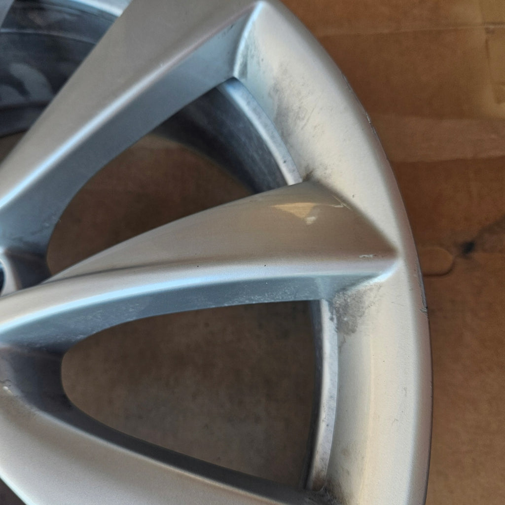 1x Alufelge 19 Zoll 8.5" 5x114.3 35ET Glanz Silber 1044227-00-D Tesla Model 3 FEL1950672401rh