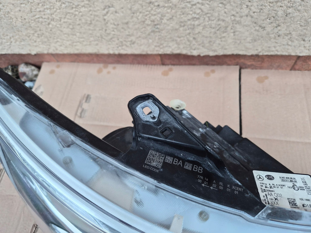 Frontscheinwerfer Mercedes-Benz Vito W447 A4479069800 Rechts Headlight SCH6657432839yc