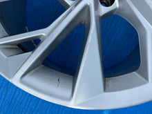 Load image into Gallery viewer, 1x Alufelge 18 Zoll 8.5" 5x112 29ET Glanz Silber 8W0601025FM Audi Rim Wheel FEL2206289506as