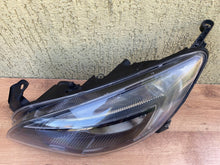 Laden Sie das Bild in den Galerie-Viewer, Frontscheinwerfer Opel Astra J 1EG010011-07 13297722 Halogen Links Headlight