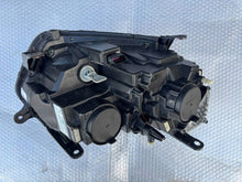 Load image into Gallery viewer, Frontscheinwerfer Dacia Duster 260609367R Links Scheinwerfer Headlight SCH5366097279gf