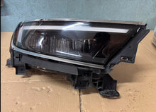 Laden Sie das Bild in den Galerie-Viewer, Frontscheinwerfer Opel Mokka 9834007980 Rechts Scheinwerfer Headlight SCH6712092310fi