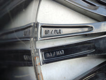 Laden Sie das Bild in den Galerie-Viewer, 1x Alufelge 19 Zoll 8.0" 5x112 44ET Glanz Graphit 3V0601025BF Skoda Superb Iii FEL7330071014eq