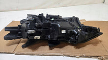 Laden Sie das Bild in den Galerie-Viewer, Frontscheinwerfer Mitsubishi Outlander III FALSE Scheinwerfer Headlight SCH2831624279tj