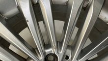 Load image into Gallery viewer, 1x Alufelge 17 Zoll 7.0&quot; 5x112 44 5ET A2064014400 Mercedes-Benz W206 Rim Wheel
