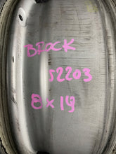 Laden Sie das Bild in den Galerie-Viewer, 1x Alufelge 19 Zoll 8.0&quot; 5x112 52203 Rim Wheel