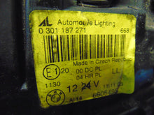 Laden Sie das Bild in den Galerie-Viewer, Frontscheinwerfer BMW 3 E46 Compact 0301187271 Xenon Links Headlight SCH8268308898tv