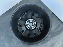 Laden Sie das Bild in den Galerie-Viewer, 1x Alufelge 17 Zoll 7.0&quot; 5x114.3 50ET BE400ADE07GR Hyundai Kona Rim Wheel