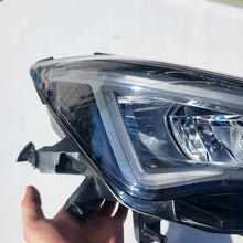 Load image into Gallery viewer, Frontscheinwerfer Cupra Born 10F941774 Rechts Scheinwerfer Headlight SCH8669506005an
