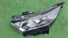 Laden Sie das Bild in den Galerie-Viewer, Frontscheinwerfer Hyundai I20 III 92101-Q0050 Links Scheinwerfer Headlight SCH1645109345sq