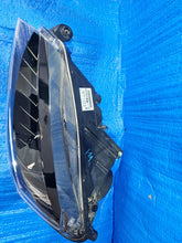 Laden Sie das Bild in den Galerie-Viewer, Frontscheinwerfer Skoda Superb III 3V1941015A LED Links Scheinwerfer Headlight