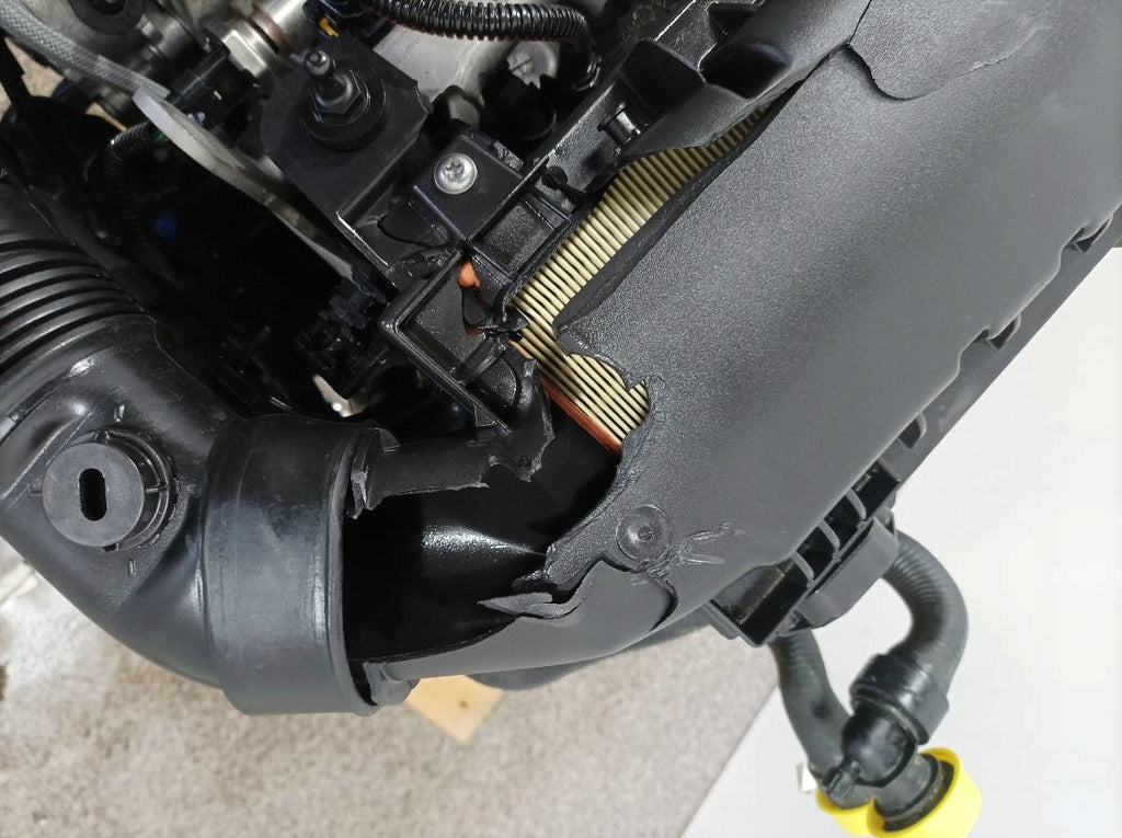 Motor Peugeot 2008 II HN05 10XVBB 1.2 THP 15TKm 2024 Benzin Engine Komplett