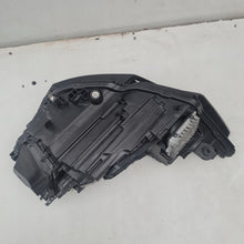 Laden Sie das Bild in den Galerie-Viewer, Frontscheinwerfer Audi A6 C8 4K0941034 Full LED Ein Stück (Rechts oder Links) SCH4318984355ge