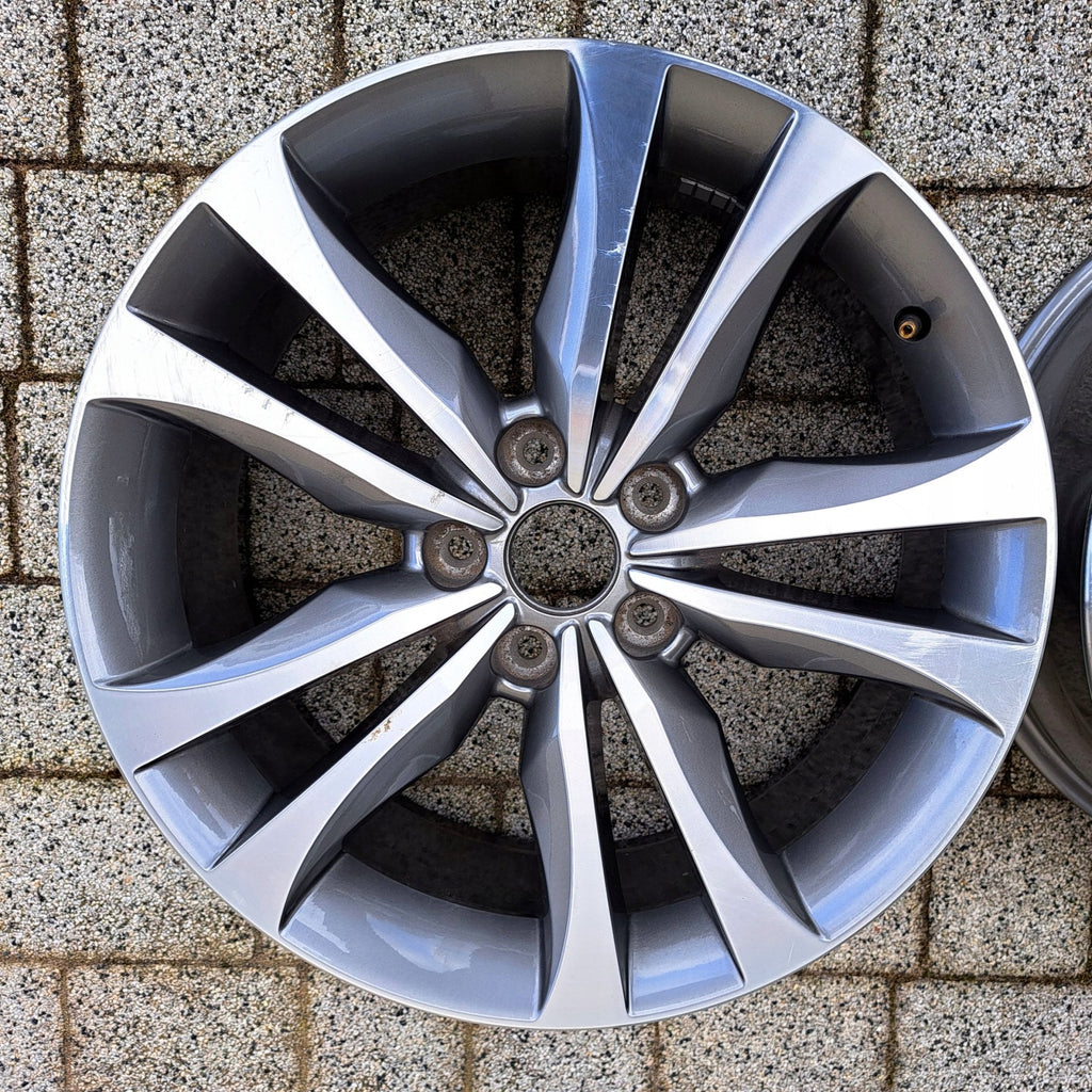2x Alufelge 18 Zoll 7.5" 5x114.3 49 5ET 52910-2W280 Hyundai Santa III Fe FEL4694261898sw
