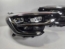 Laden Sie das Bild in den Galerie-Viewer, Frontscheinwerfer Renault Megane IV 260601197R 260104596R Ein Satz Headlight SCH6145630336km