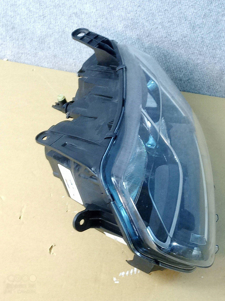 Frontscheinwerfer Dacia Duster 260609367R LED Ein Stück (Rechts oder Links)