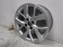 Load image into Gallery viewer, 1x Alufelge 16 Zoll 6.5" 4x100 40ET Glanz Silber 40300864R Dacia I Rim Wheel FEL6326999250ic