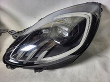 Laden Sie das Bild in den Galerie-Viewer, Frontscheinwerfer Ford P R1TB-13E016-AD R1TB-13E017-AD LED Ein Satz Headlight SCH1729291758ha