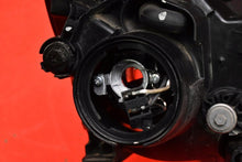 Laden Sie das Bild in den Galerie-Viewer, Frontscheinwerfer Kia Carens III 92101-1D0 Links Scheinwerfer Headlight