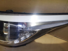 Laden Sie das Bild in den Galerie-Viewer, Frontscheinwerfer Kia Ceed Links Scheinwerfer Headlight