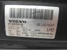 Load image into Gallery viewer, Frontscheinwerfer Volvo V70 31283916 Xenon Rechts Scheinwerfer Headlight SCH1765791142nq