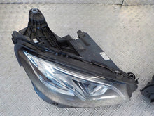 Load image into Gallery viewer, Frontscheinwerfer Mercedes-Benz W213 A2139067506 Ein Stück (Rechts oder Links) SCH9470110985yz