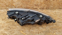 Laden Sie das Bild in den Galerie-Viewer, Frontscheinwerfer Seat Ibiza V 6F1941007F Links Scheinwerfer Headlight SCH5409360630vj