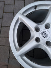 Load image into Gallery viewer, 1x Alufelge 18 Zoll 11.0" 5x130 51ET Glanz Silber 99736214200 Porsche Carrera FEL9018350924fs