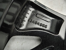 Laden Sie das Bild in den Galerie-Viewer, 1x Alufelge 16 Zoll 6.5&quot; 4x108 32ET Glanz Schwarz 9833892580 Opel Corsa F