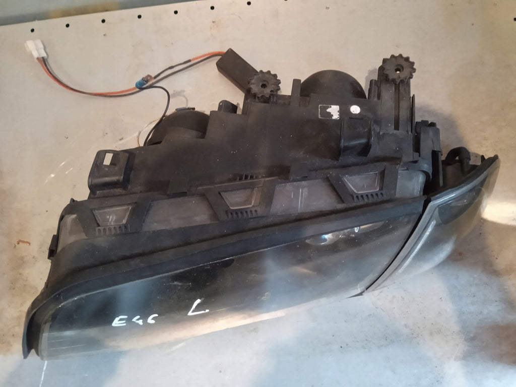 Frontscheinwerfer BMW E46 Xenon Ein Stück (Rechts oder Links) Headlight