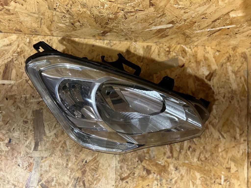 Frontscheinwerfer 9682828280 9682828180 Ein Stück (Rechts oder Links) Headlight